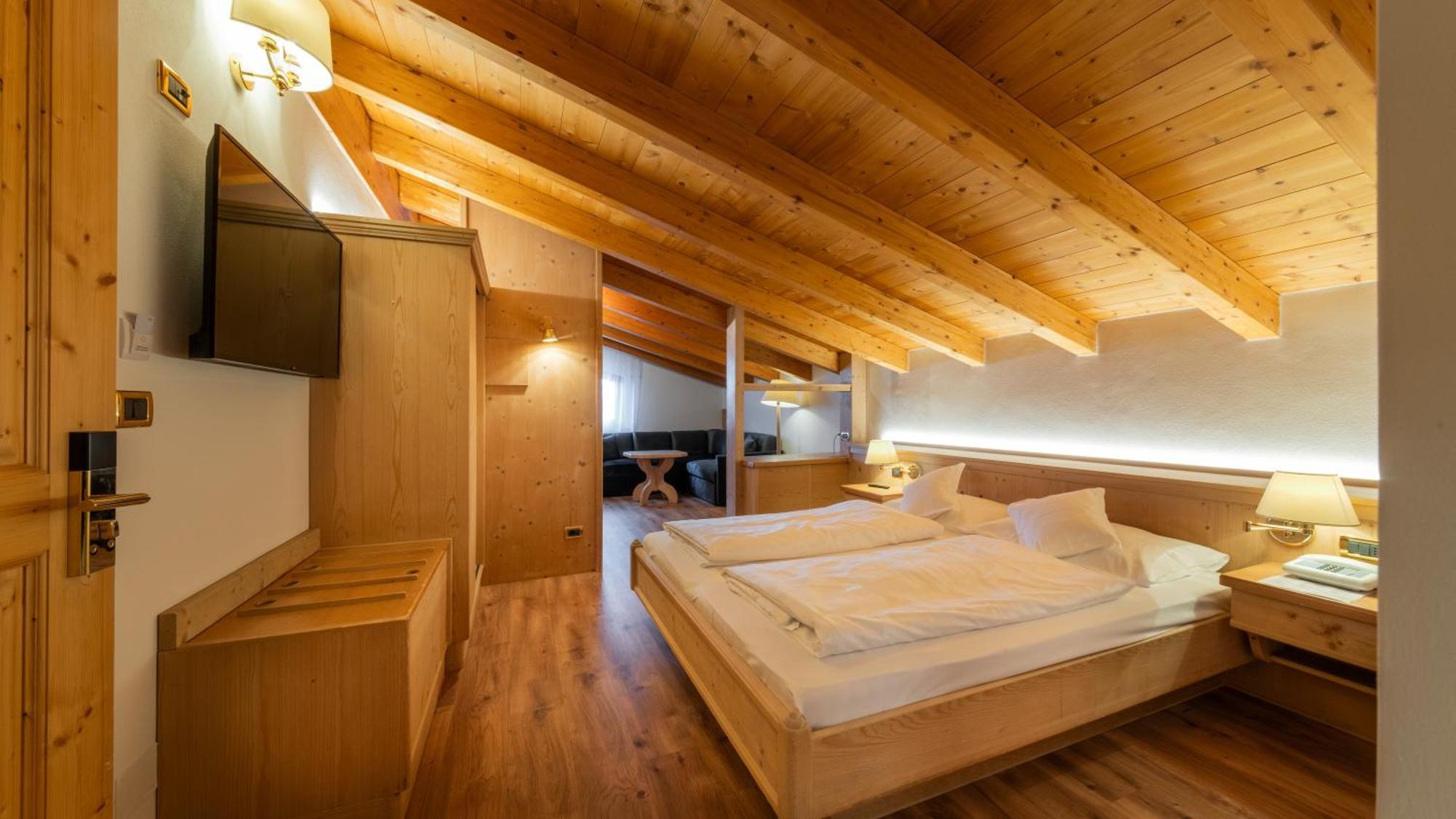 Hotel Armin เซลวาดีวัลการ์เดนา ภายนอก รูปภาพ